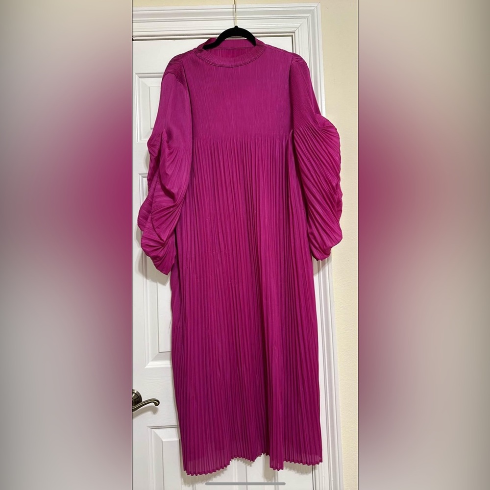 🩷Pleated Dress Magenta -One Size🩷